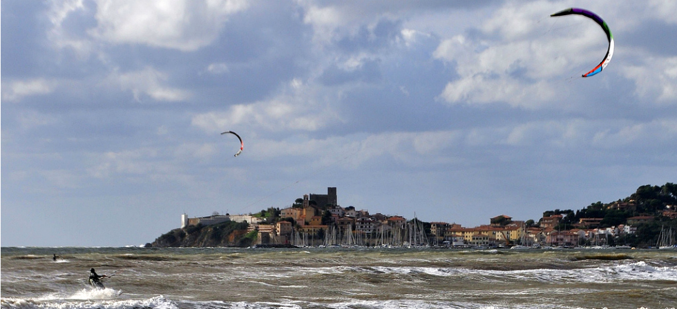 Kitesurf a Talamone