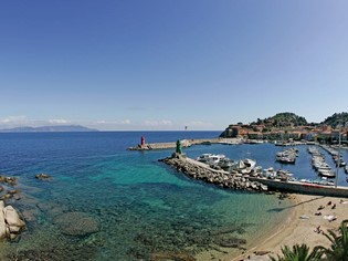 Giglio beaches